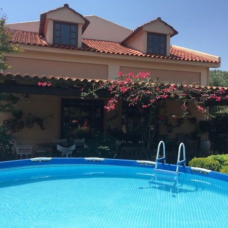 Rafina Great Feeling Villa Екстериор снимка