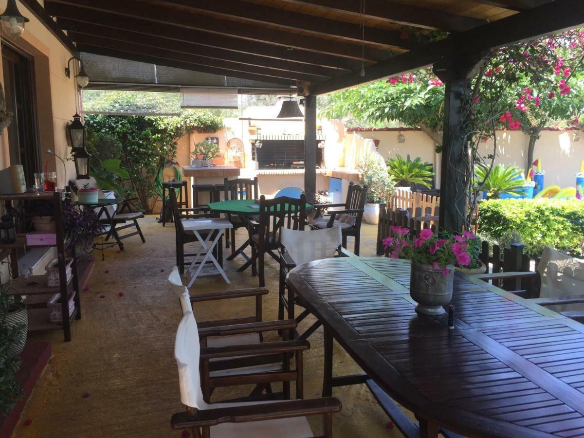 Rafina Great Feeling Villa Екстериор снимка