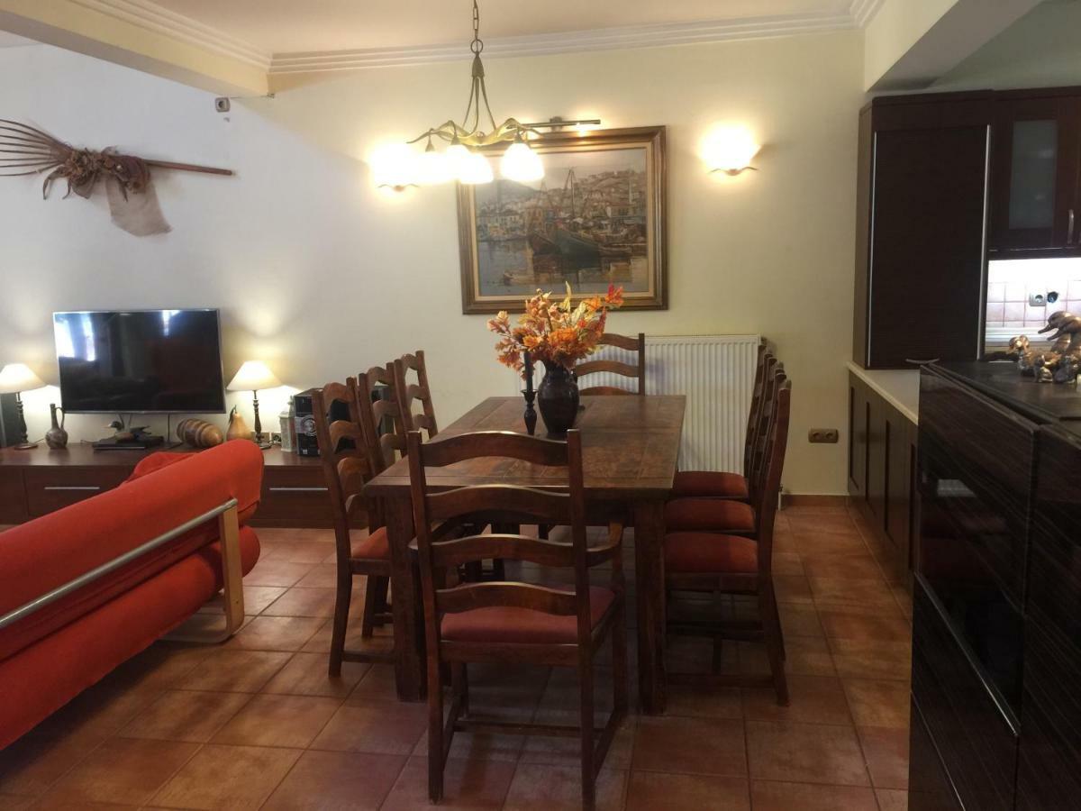 Rafina Great Feeling Villa Екстериор снимка