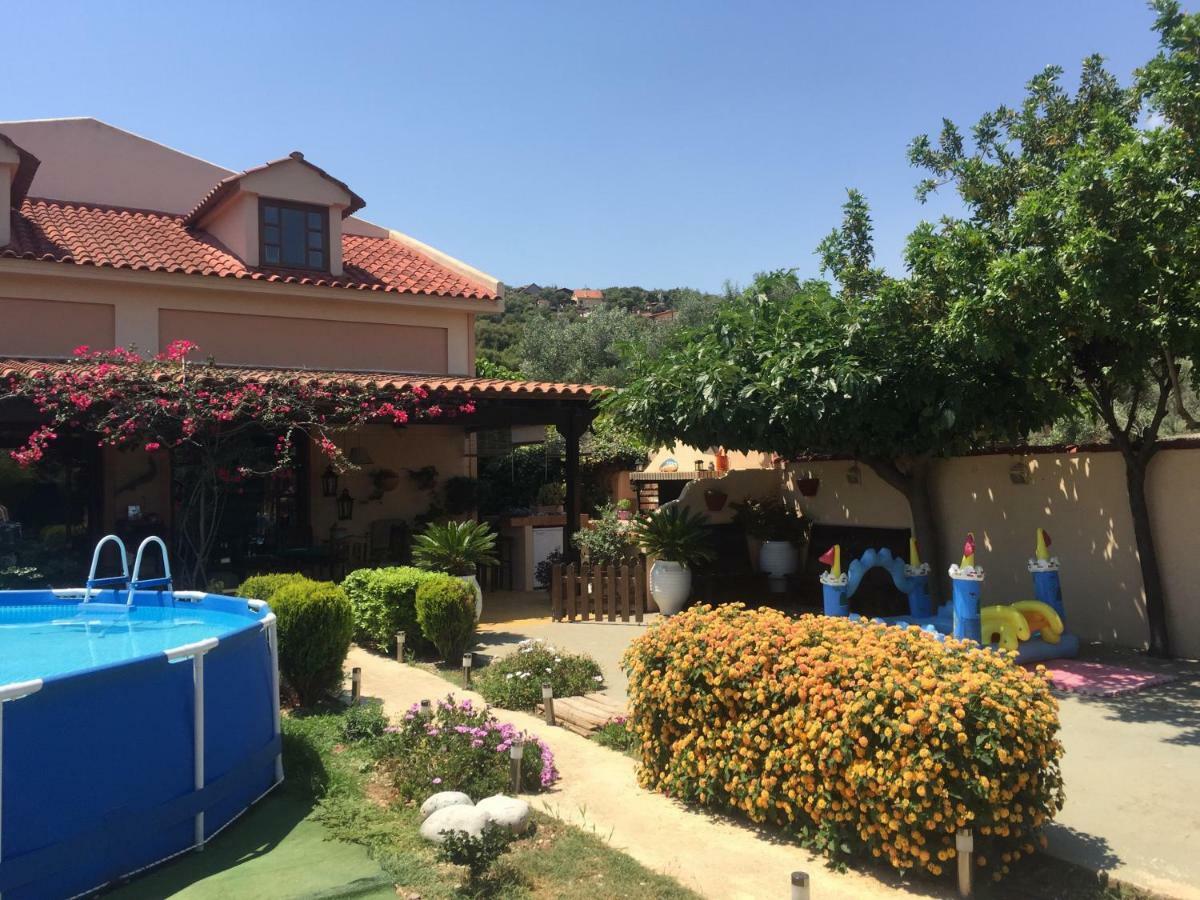 Rafina Great Feeling Villa Екстериор снимка